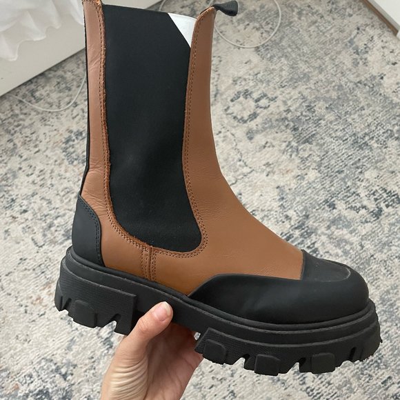 GANNI brown and black boots - Picture 6 of 10